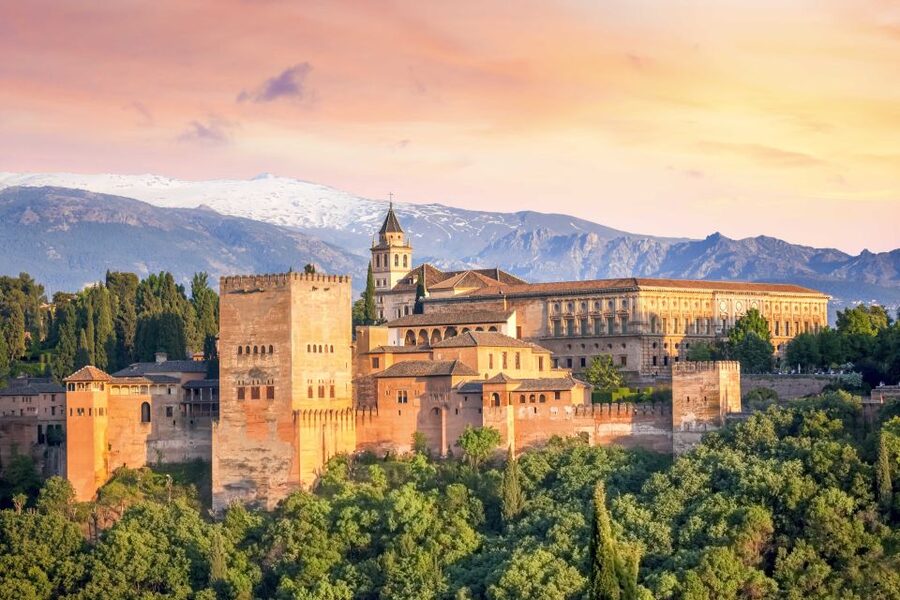 Granada: Alhambra Entry Ticket with Audio Guide - Key points to know before you go