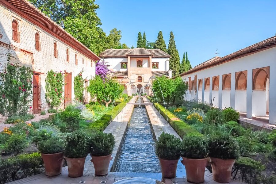 Granada: Alhambra Gardens and Generalife Ticket - The Generalife gardens and palace