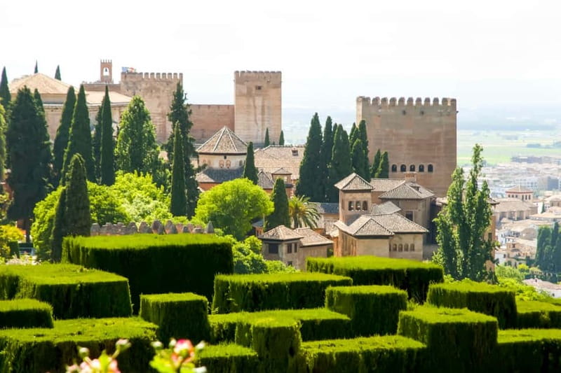 Granada: Alhambra & Gardens Tour w/Nasrid Palaces Option - Price, timing, and practical value
