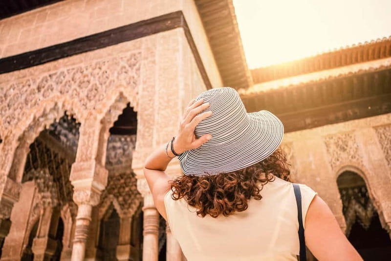 Granada: Alhambra & Gardens Tour w/Nasrid Palaces Option - Choosing between the full tour and the surroundings tour