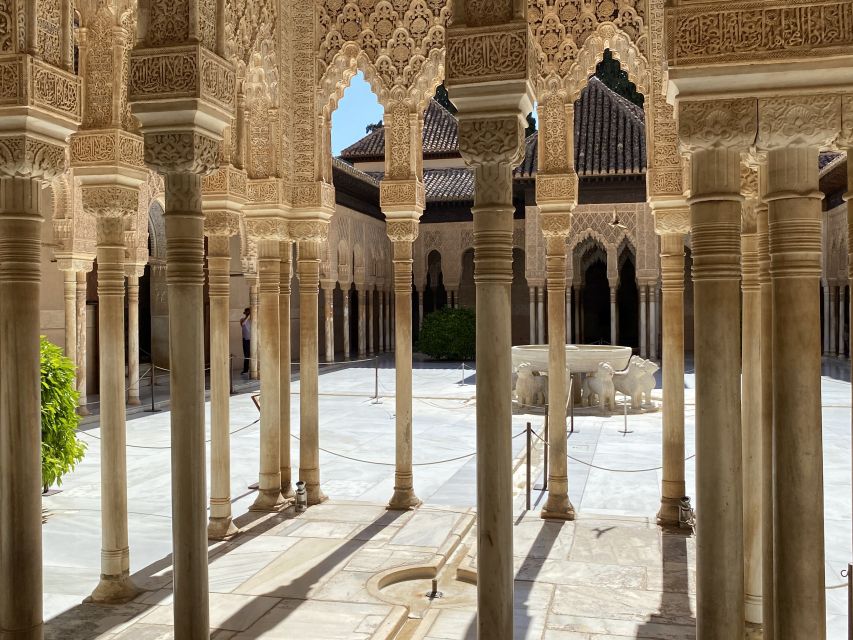 Granada: Alhambra & Generalife Fast-Track Guided Tour - Is three hours enough?