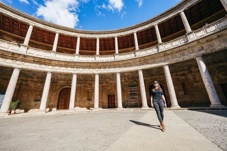 Granada: Alhambra Guided Tour with Nasrid Palaces & Gardens - Starting at the Alhambra