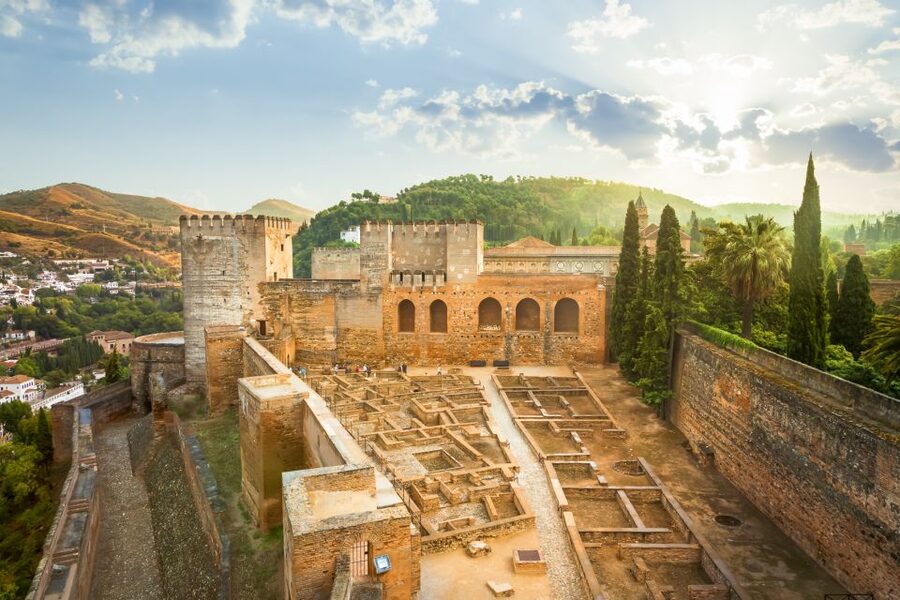 Granada: Alhambra, Nasrid, and Generalife Private Tour - Is $341 per person a fair price?