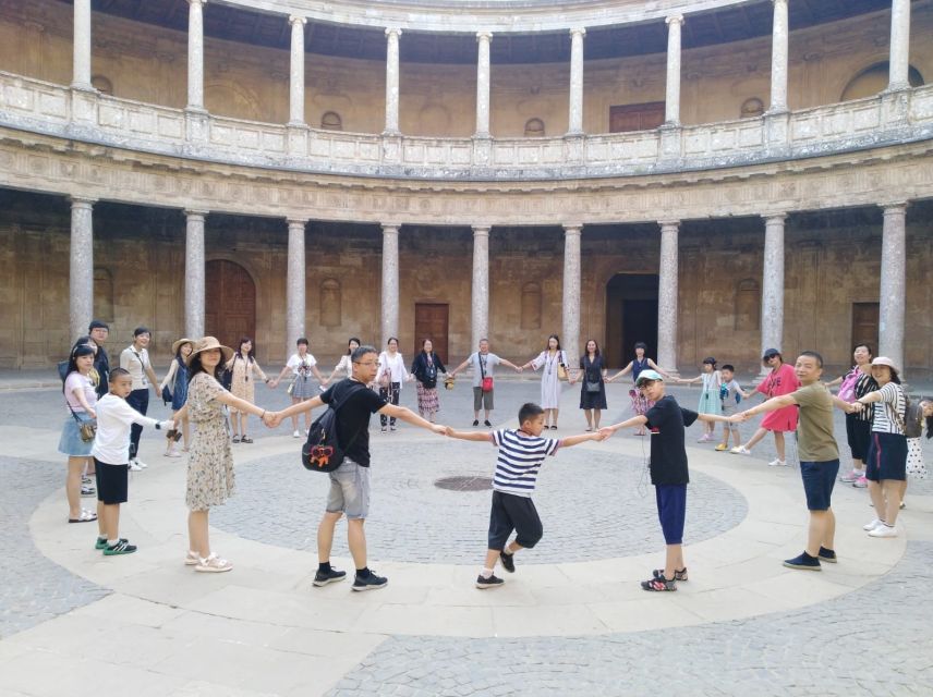 Granada: Alhambra, Nasrid Palaces, & Generalife Guided Tour - Why a Guided Alhambra Visit Helps