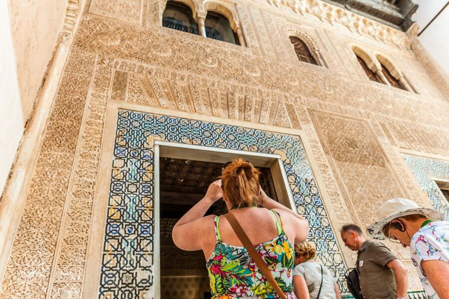 Granada: Alhambra & Nasrid Palaces Tour with Tickets - Who will enjoy this tour most?