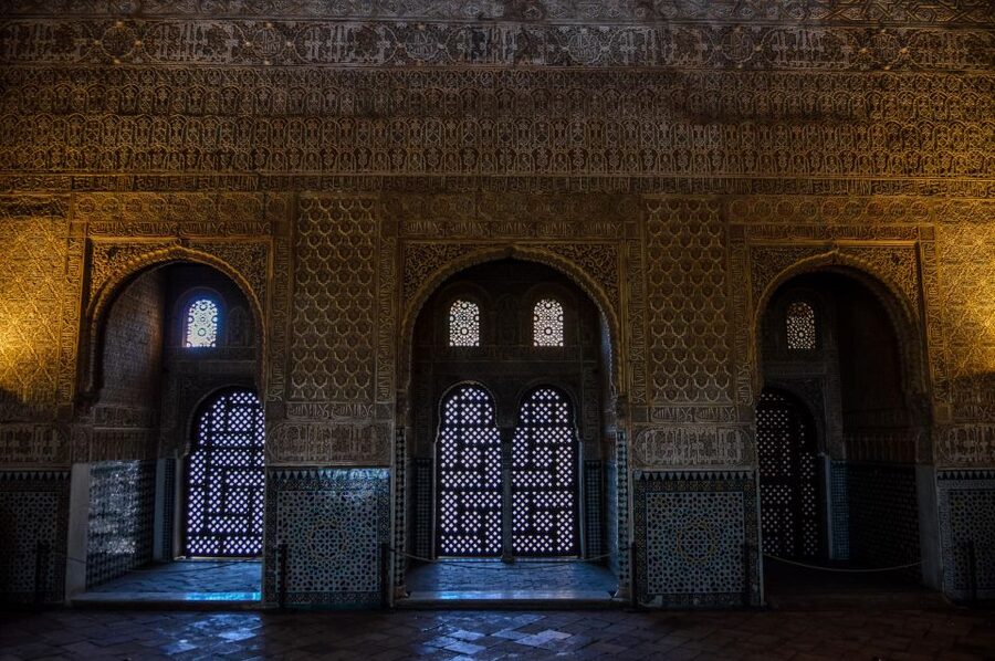 Granada: Alhambra Night Visit Entry Ticket - Crowds, group size, and the value of a calm visit