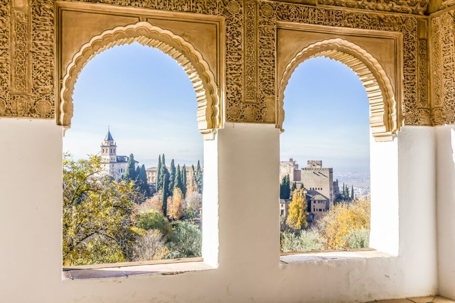 Granada: Alhambra Small Group Tour with Nasrid Palaces - Practical advice for a smoother visit