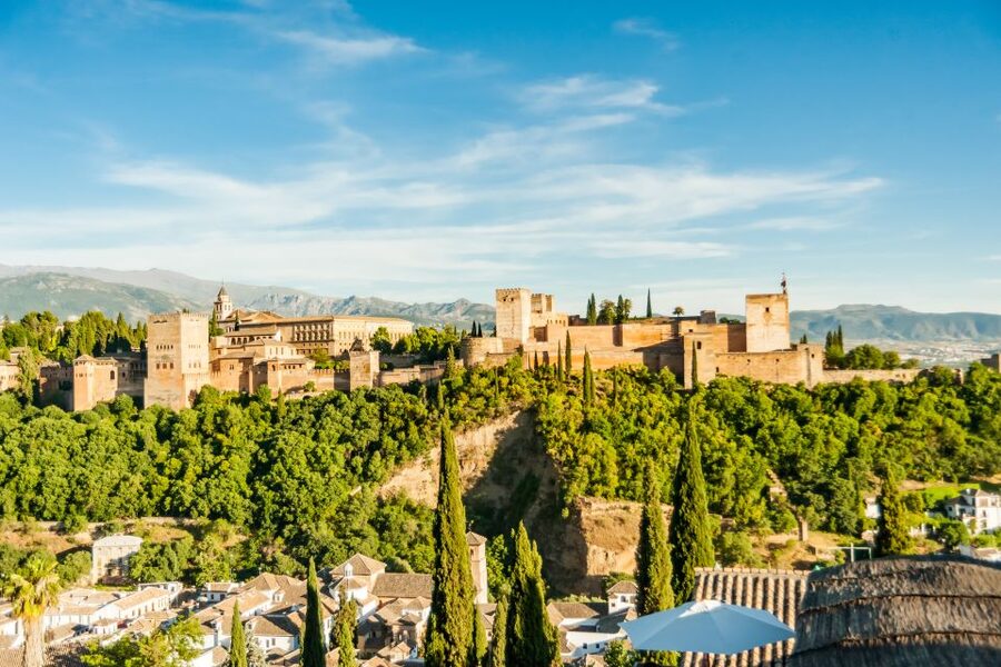 Granada City Train 1 or 2-Day Hop-On Hop-Off Ticket - Alhóndiga, the Cathedral, and the Royal Chapel