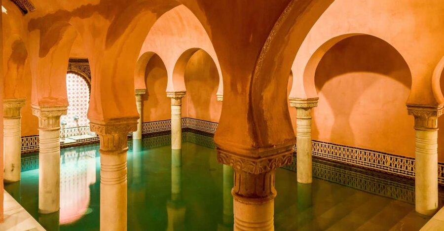 Granada: Hammam Al Ándalus with Massage - Changing rooms and thoughtful details