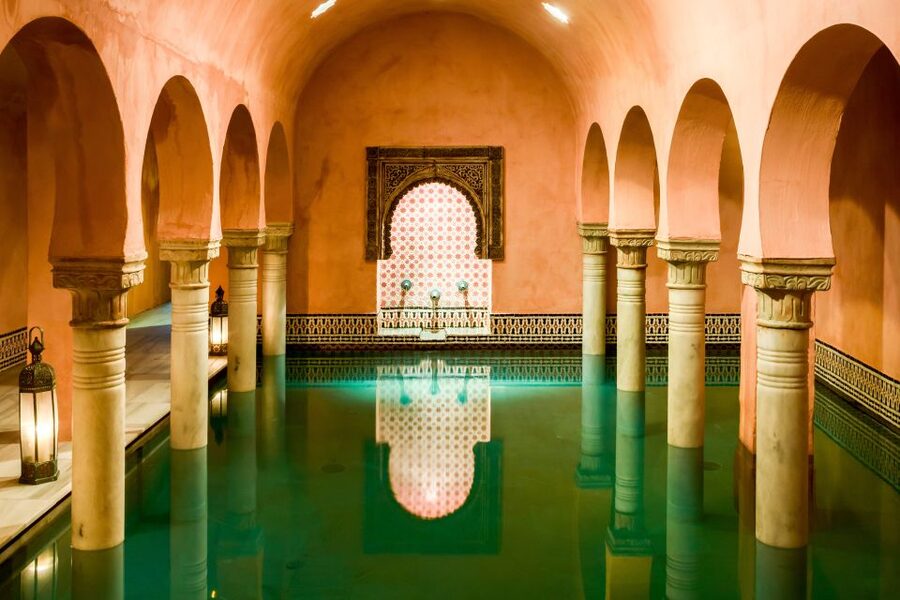 Granada: Hammam Al Ándalus with Massage - Who should book this experience