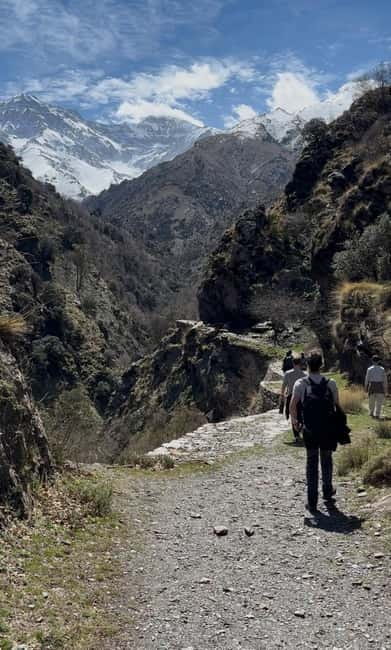 Granada: High Sierra Nevada Hiking Tour to 3000 Meters - Guides who make the difference