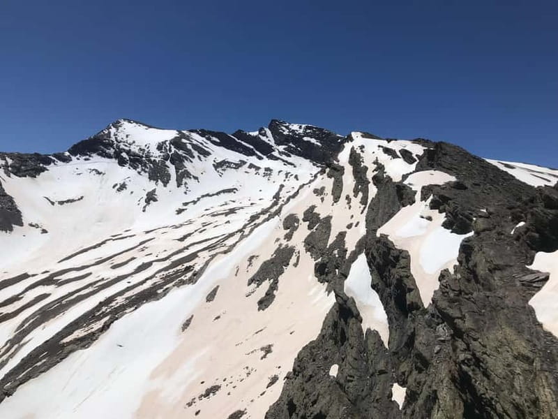 Granada: High Sierra Nevada Hiking Tour to 3000 Meters - The return journey and the rhythm of the day
