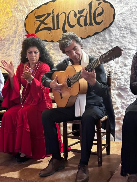 Granada: Live Flamenco Show - The cave’s intimacy is both strength and limitation