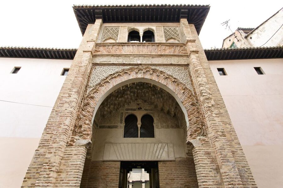 Granada: Moorish Monuments Entrance Tickets - Corral del Carbón and Granada’s trading life