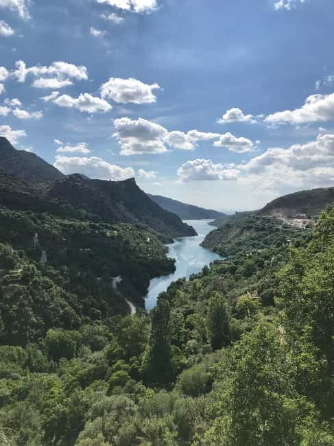 Granada: Sierra Nevada Safari Tour to 2500 m with a Drink - Is $85 good value?