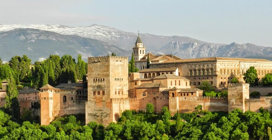 Granada: Tour of Alhambra, Generalife, and Nasrid Palaces - Meeting at Paseo de la Sabica
