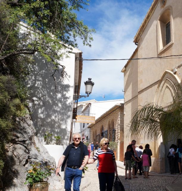 Guadalest & Algar Falls Tour - From Albir, Benidorm & Calpe - Guides, drivers and the human side of the trip