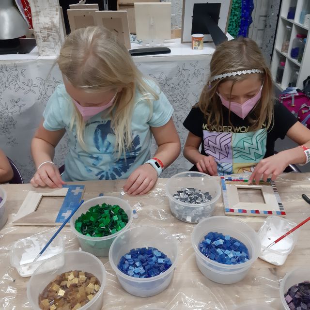 Guided Gaudí’s Trencadís Mosaic Workshop in Barcelona - Who Should Book This Workshop?