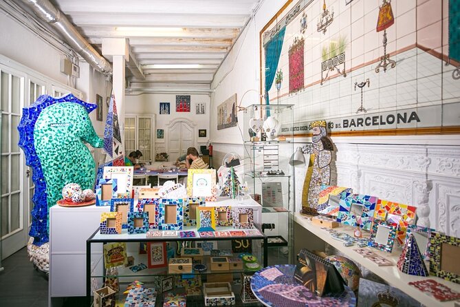 Guided Gaudí Trencadís Mosaic Workshop in Barcelona 2 Hours - Two hours of cutting, arranging, and creating