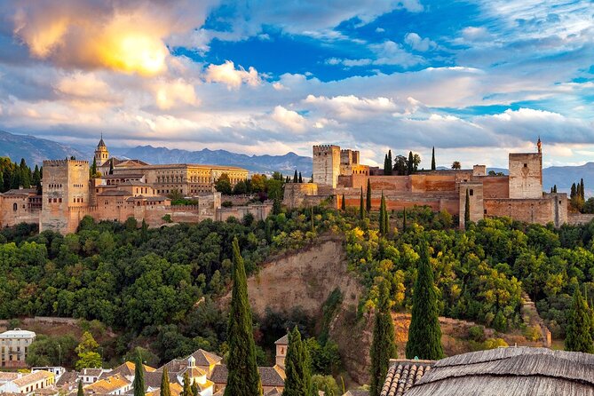Guided Walking Tour of the Alhambra in Granada - Beginning at the Alhambra entrance