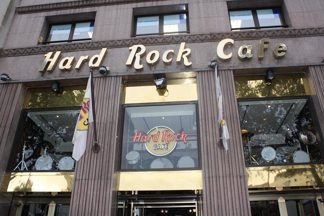 Hard Rock Cafe Barcelona with Set Lunch or Dinner - Key points at a glance