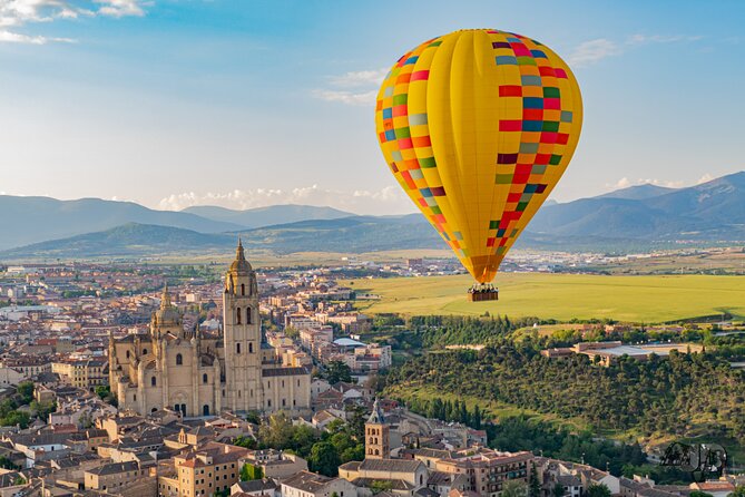 Hot-Air Balloon Ride over Segovia with Optional Transport from Madrid - Key points at a glance