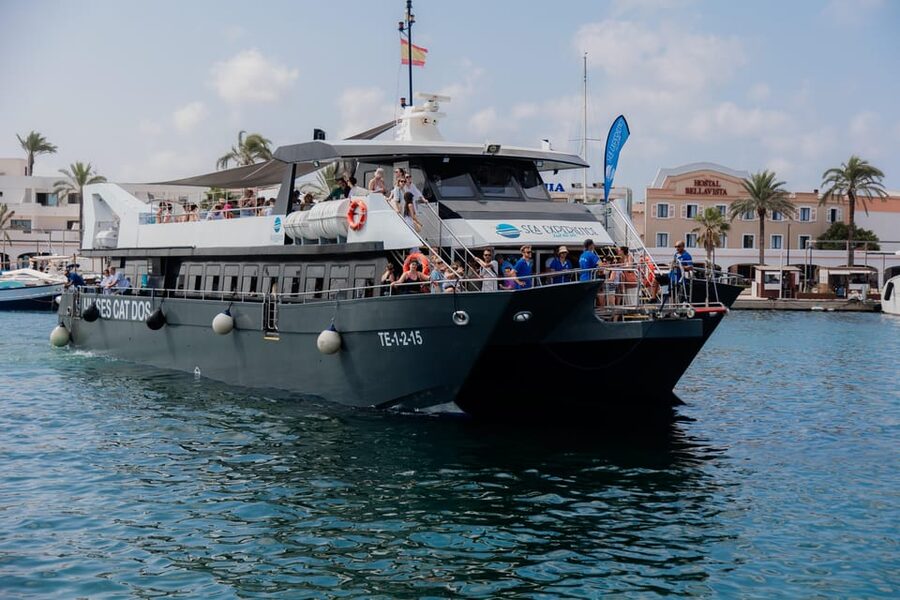 Ibiza: Platja d'en Bossa Round-Trip Transfer to Formentera - Why Formentera earns a day from Ibiza
