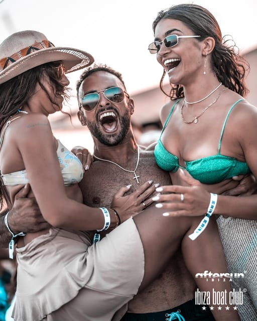 Ibiza: Sunset Boat Party at Ibiza Boat Club with Open Bar - Quick points before you book