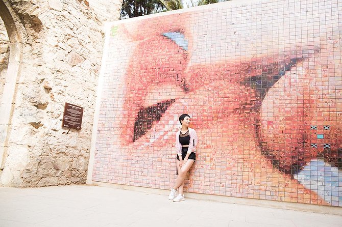 Instagram Photoshoot Tour in Barcelona - A smart way to see Barcelona in two hours