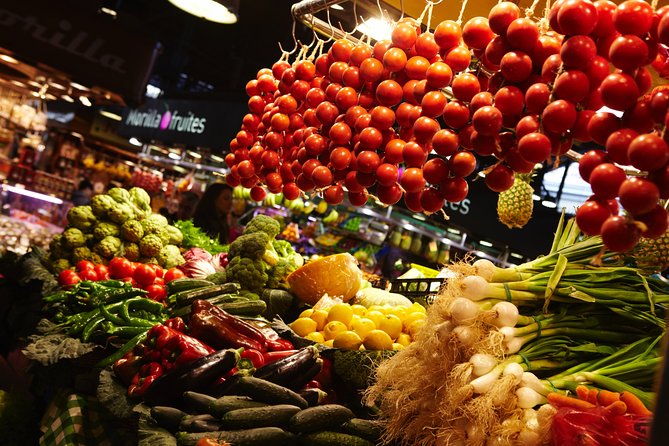 Interactive Paella & Market: Bottomless Wine & Rambla Views - Starting at La Rambla 58