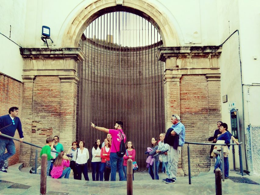 Jaén 2.5-Hour Tour: Cathedral, Arabs Baths and Old City - One hour inside Jaén Cathedral