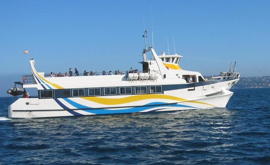 Jávea: 90-Minute Sunset Cruise with Glass of Cava - Setting sail from Jávea port