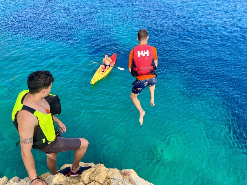 Jávea: Cala Tango and San Antonio Nature Reserve Kayak Tour - Illot de la Mona and the sea cave
