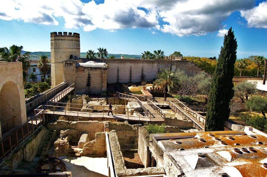 Jerez: City Guided Tour and the Alcazar - Starting at Plaza del Arenal