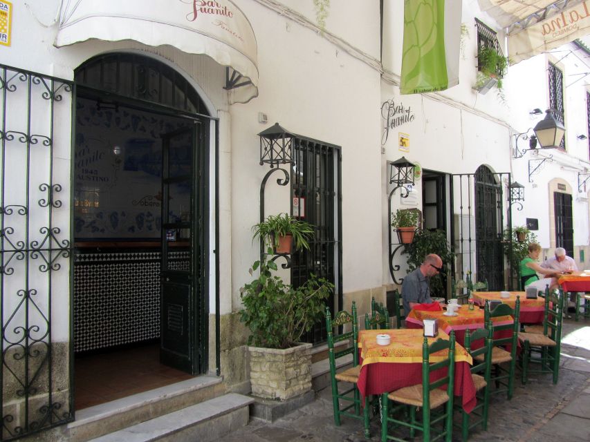 Jerez: Traditional Tapas Tour - Three tapas and three drinks, with sherry doing the explaining