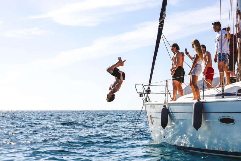 La Herradura: Sailing with a view of dolphins - Who Will Enjoy This Sailing Trip