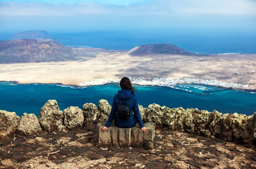 Lanzarote: César Manrique Full-Day Tour - Pickup logistics can add a slow start