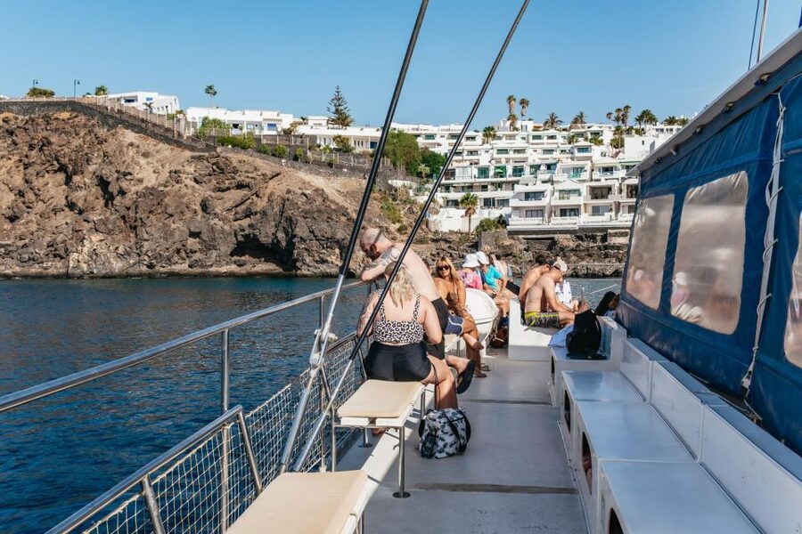 Lanzarote: Day Trip to the Papagayo Beaches by Catamaran - Lunch, paella, and an open bar
