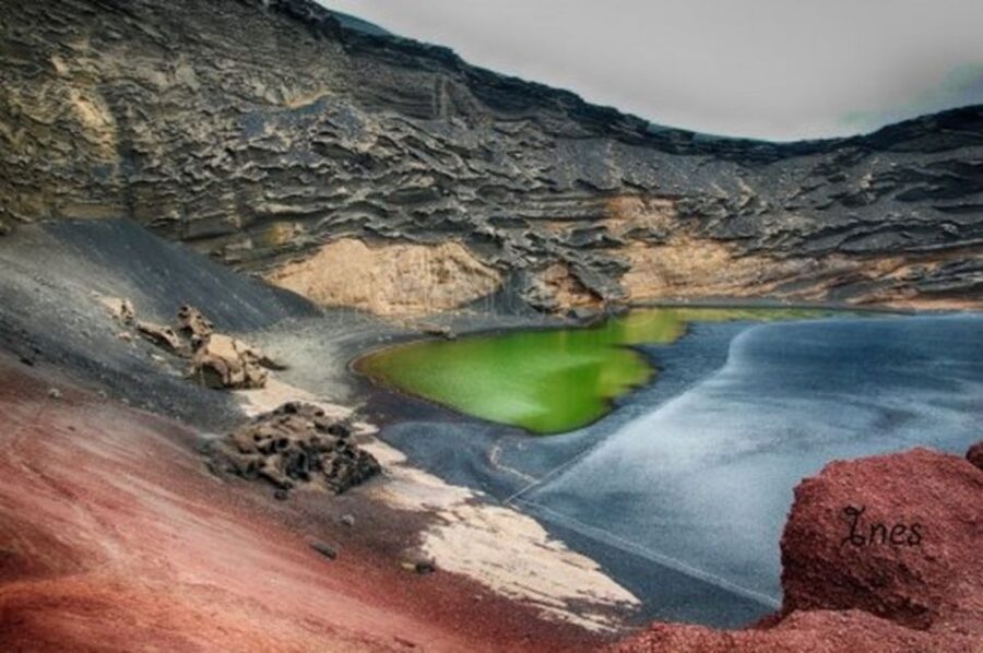 Lanzarote: Full Day Bus Tour with Scenic Views - El Golfo and the Green Lagoon