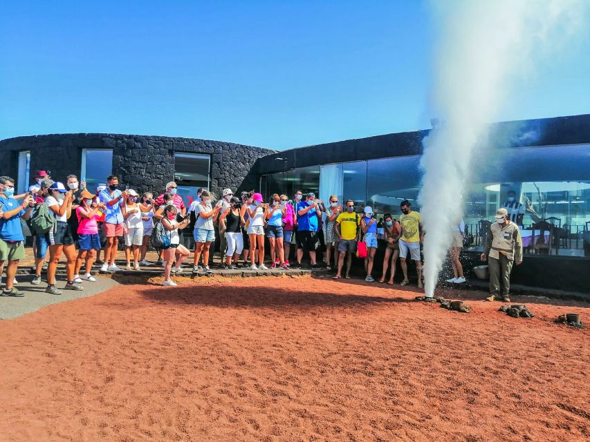 Lanzarote: Full-Day Island Highlights Tour - Why this nine-hour tour works