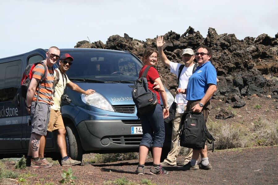 Lanzarote: Guided Volcano Hike with Transfers - The guide makes the difference