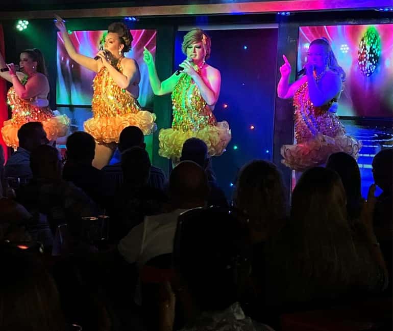Lanzarote: MHT - Music Hall Tavern - Comedy Drag Dinner Show - Arriving at Centro Comercial La Peñita
