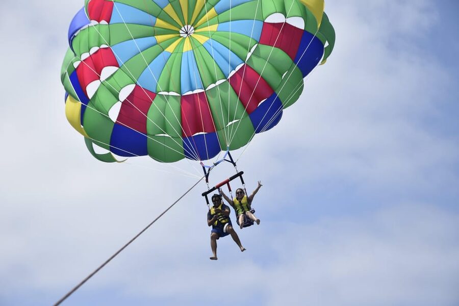 Lanzarote: Parasailing Adventure in Puerto del Carmen - Rising More Than 100 Meters Above Lanzarote