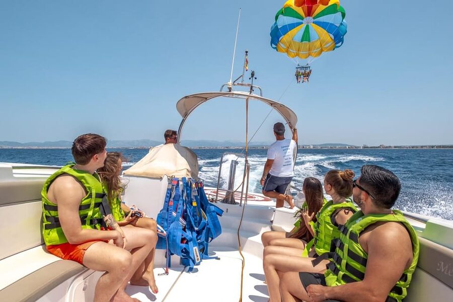 Lanzarote: Parasailing Adventure in Puerto del Carmen - Getting Ready: Harness, Life Jacket, and Safety Instructions