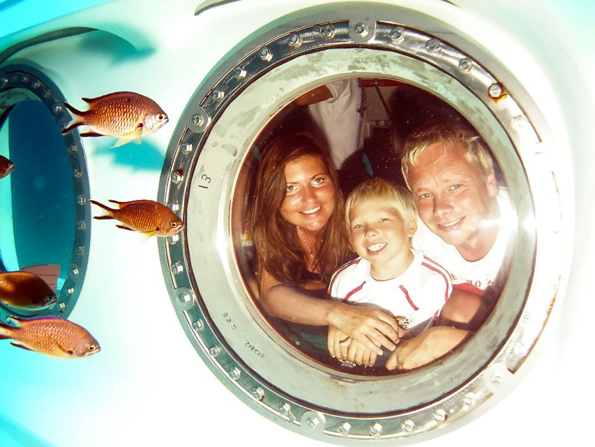 Lanzarote: Real Submarine Dive with Hotel Pickup - Who will enjoy it most