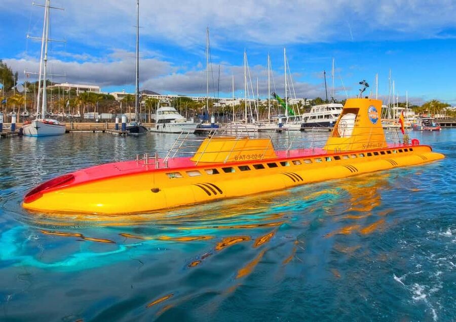 Lanzarote: Real Submarine Dive with Hotel Pickup - Meeting the submarine at Puerto Calero Marina
