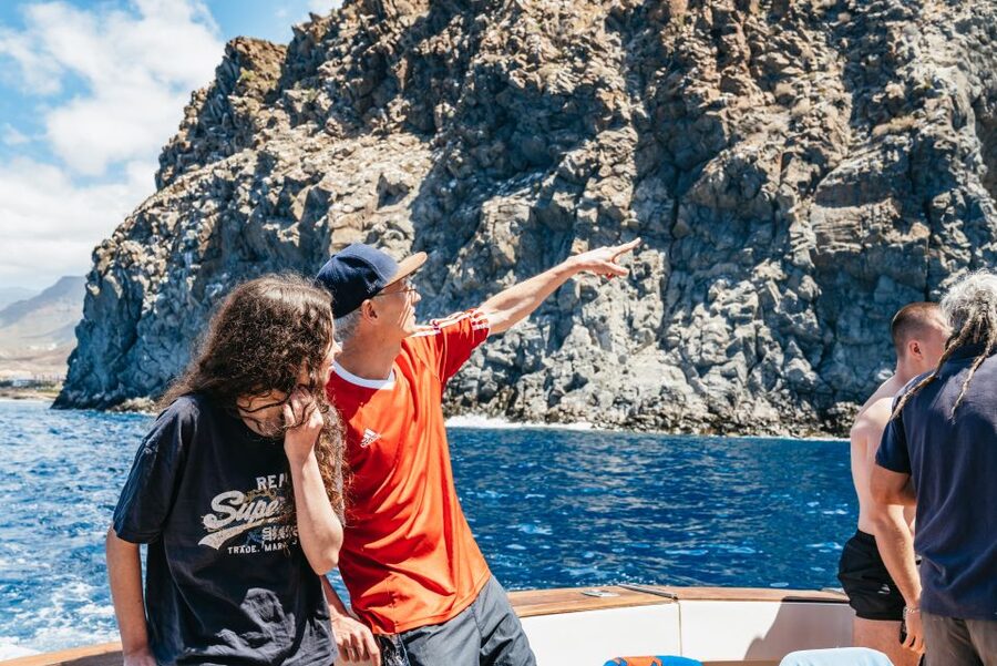 Las Galletas: Whale & Dolphin Tour with Local Skipper - Getting to dock number 2 in Las Galletas