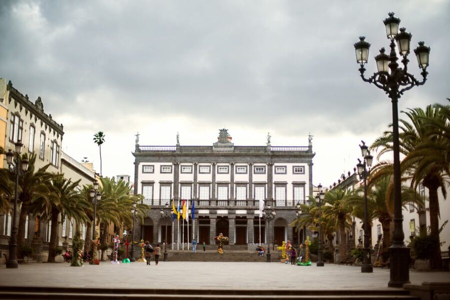 Las Palmas: City Sightseeing Hop-On Hop-Off Bus Tour - Las Canteras Beach, the city’s long coastal finish