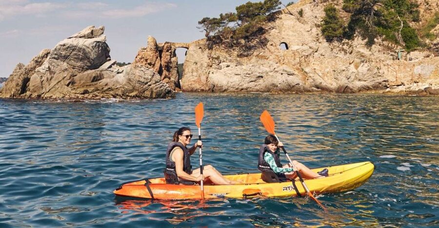 Lloret de Mar: Costa Brava Kayak Tour and Swimming - Key points to know before you paddle