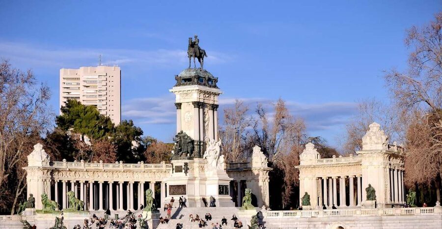 Madrid: 1.5-Hour Retiro Park Guided Walking Tour - Key points to know before booking